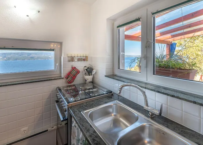 Semesterbostad House Panorama Stanici